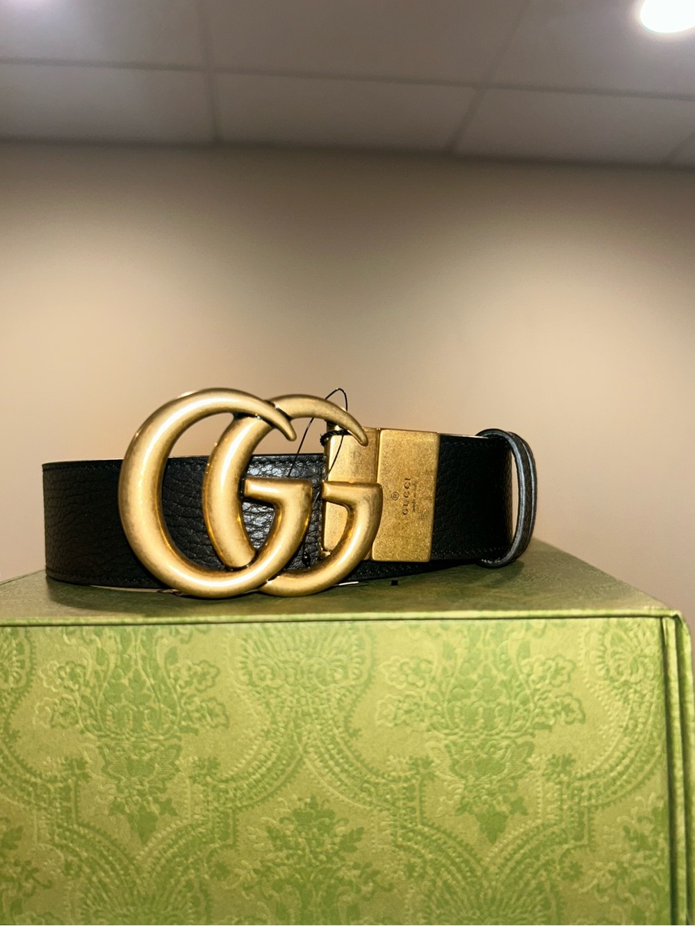 Gucci reversible belt